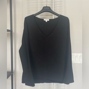 Holt Renfrew Black Pullover Sweater Large